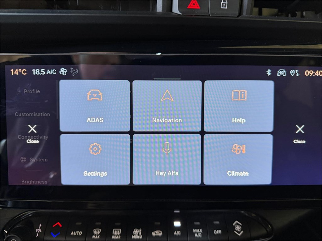 Foto 15 ALFA ROMEO JUNIOR IBRIDA 100KW/136CV SPECIALE