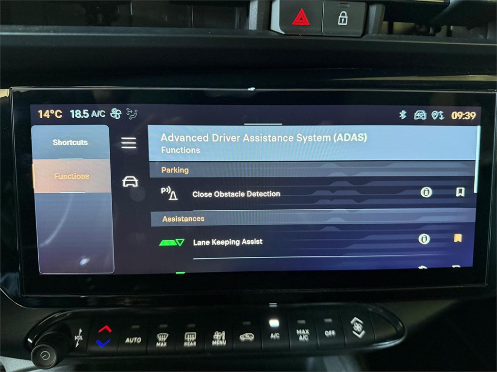 Foto 18 ALFA ROMEO JUNIOR IBRIDA 100KW/136CV SPECIALE