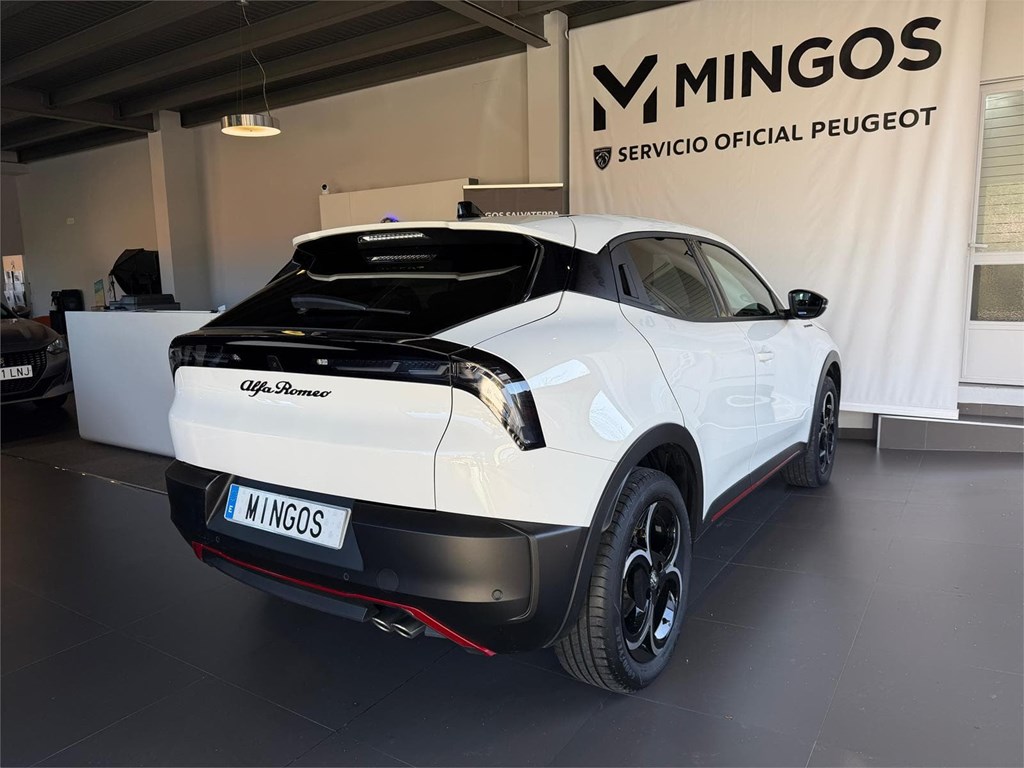 Foto 7 ALFA ROMEO JUNIOR IBRIDA 100KW/136CV SPECIALE