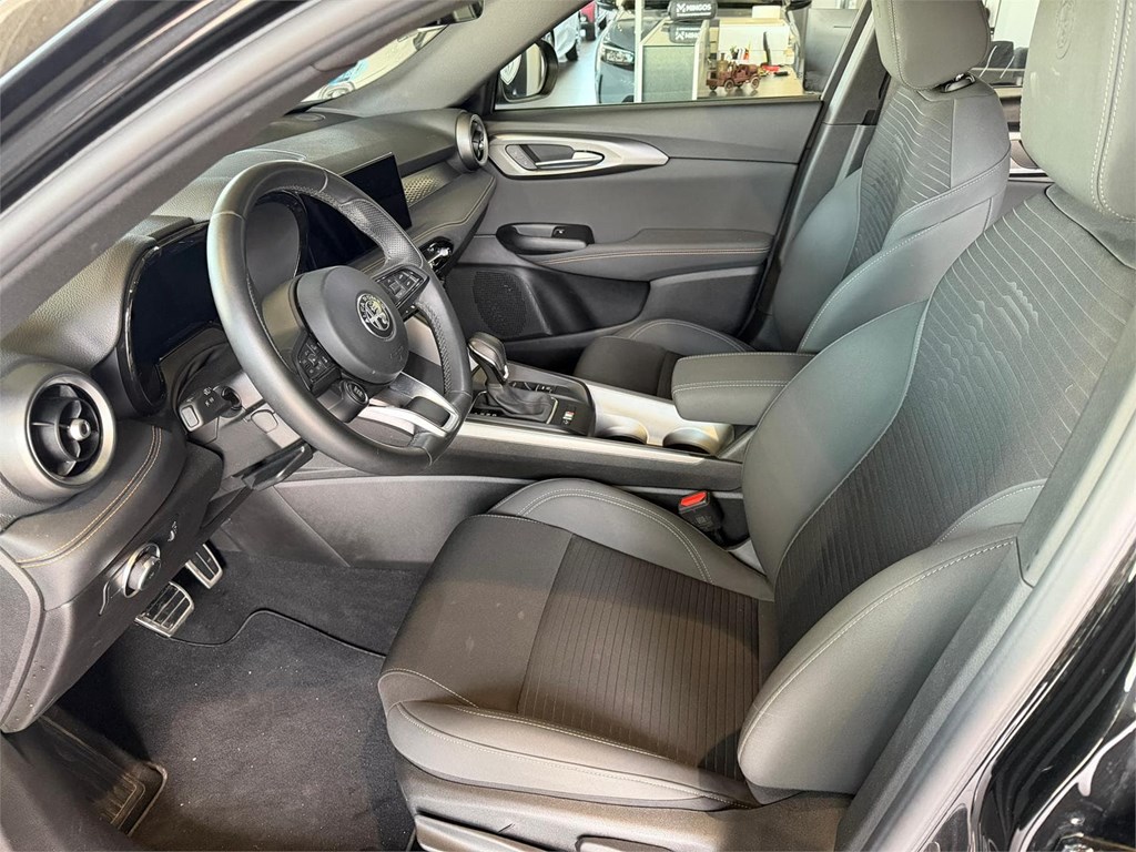 Foto 11 ALFA ROMEO Tonale 1 1.5 MHEV 130 CV FWD / Sprint