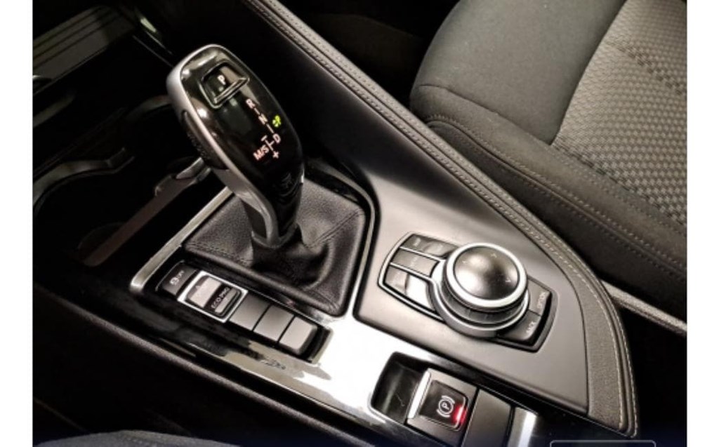 Foto 15 BMW X2 1 sDrive18i 