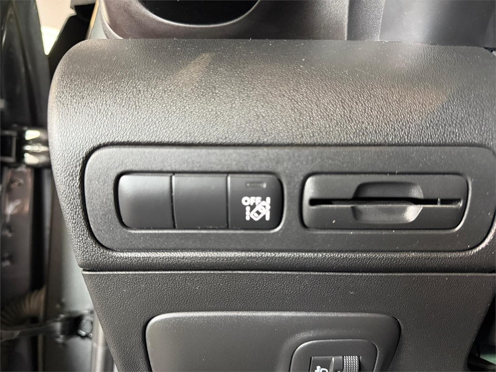 Foto 21 CITROEN C3 AIRCROSS 1.2 Puretech 81KW 110cv Plus