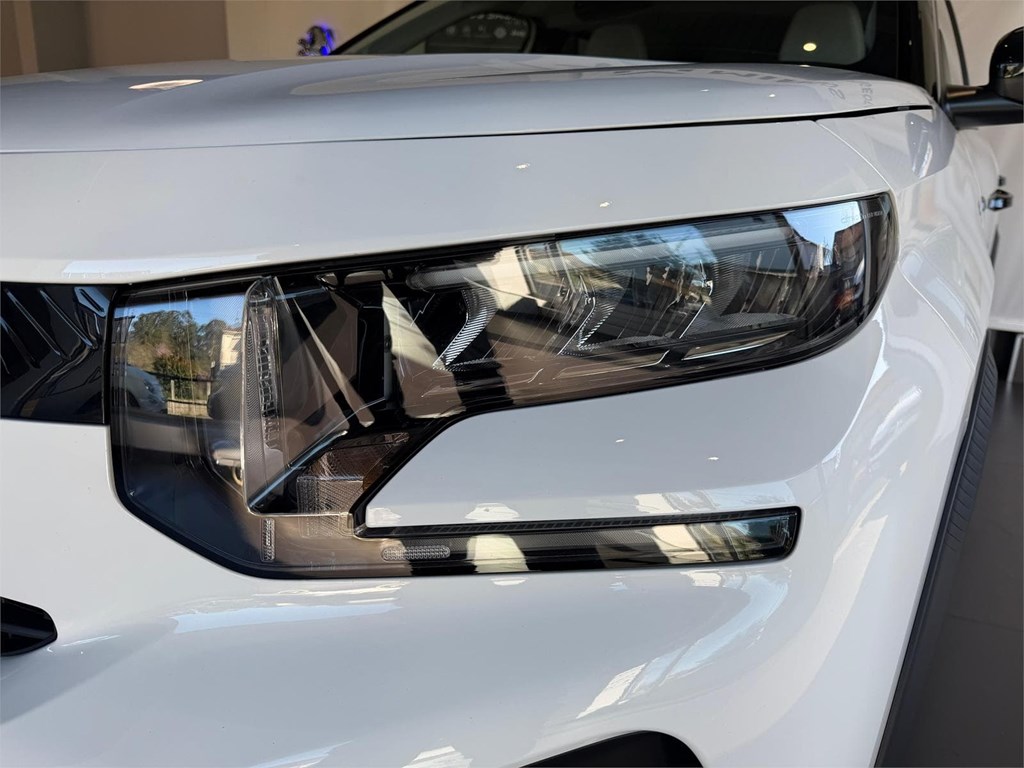 Foto 31 CITROËN ë-C3 4 Eléctrico Max