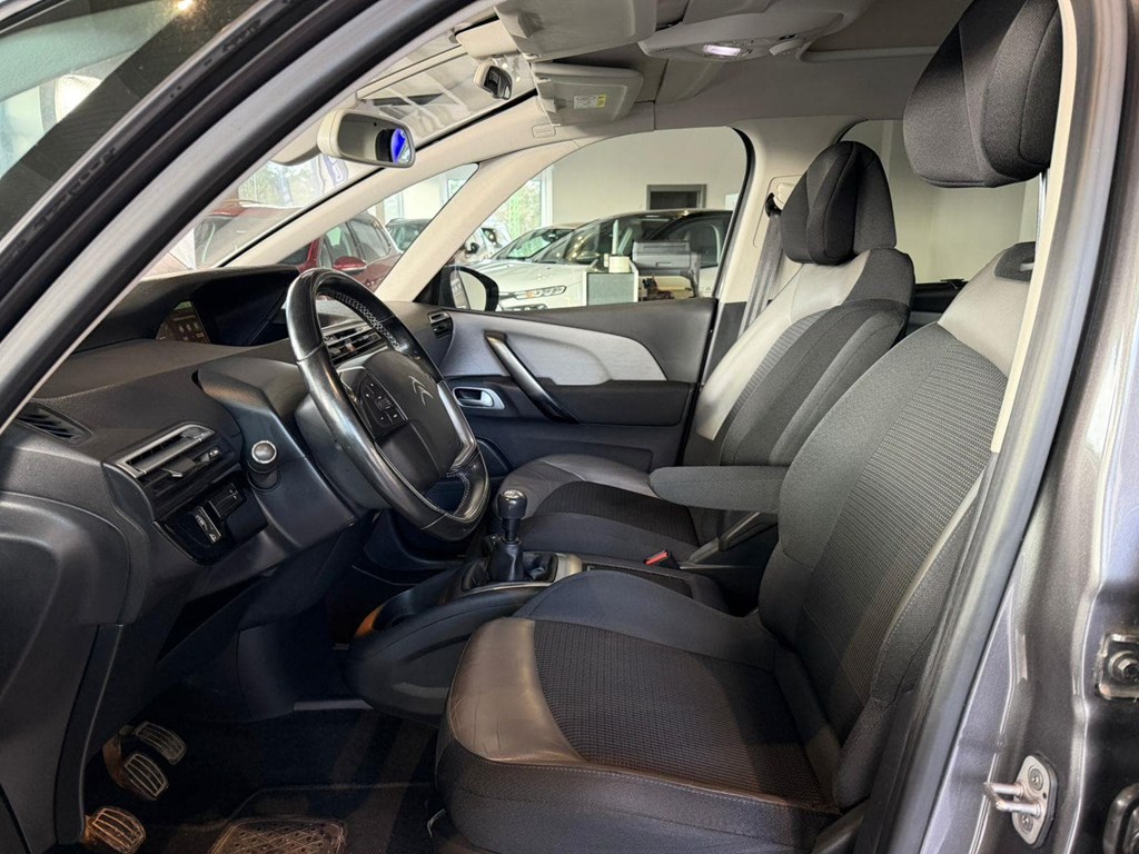 Foto 11 CITROEN GRAND C4 PICASSO BlueHDi 110KW 150CV Shine
