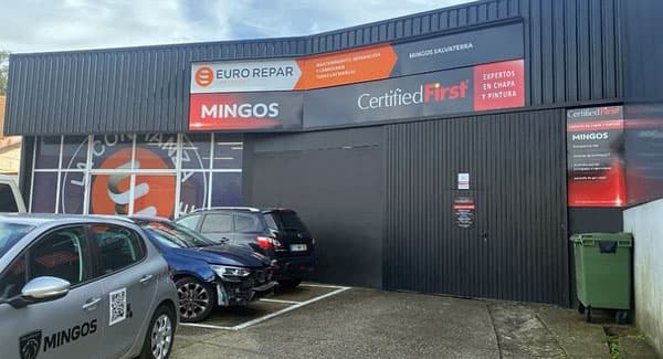 Taller de coches en Salvaterra