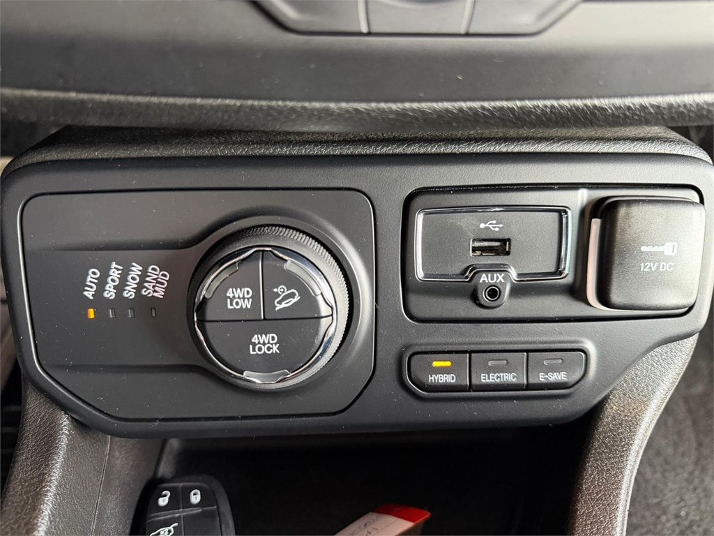 Foto 27 JEEP Renegade 1 4xe 1.3 PHEV 140 kW(190CV) AT / Limited