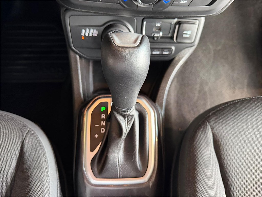 Foto 28 JEEP Renegade 1 4xe 1.3 PHEV 140 kW(190CV) AT / Limited