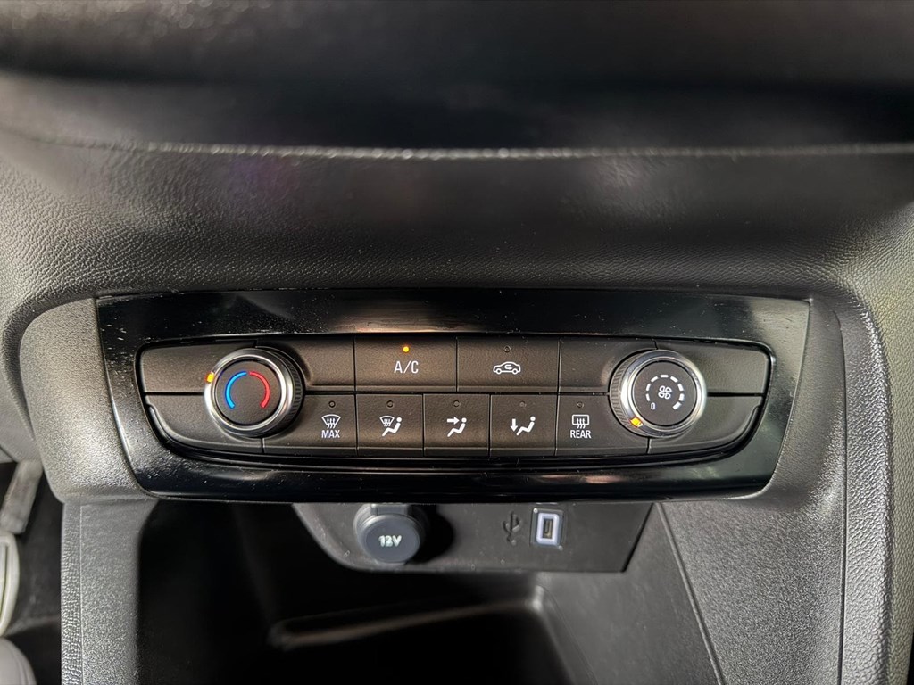 Foto 20 OPEL CORSA 6 1.2T XHL 74KW/100CV GS