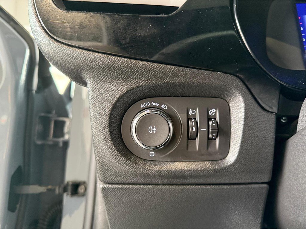 Foto 26 OPEL CORSA 6 1.2T XHL 74KW/100CV GS