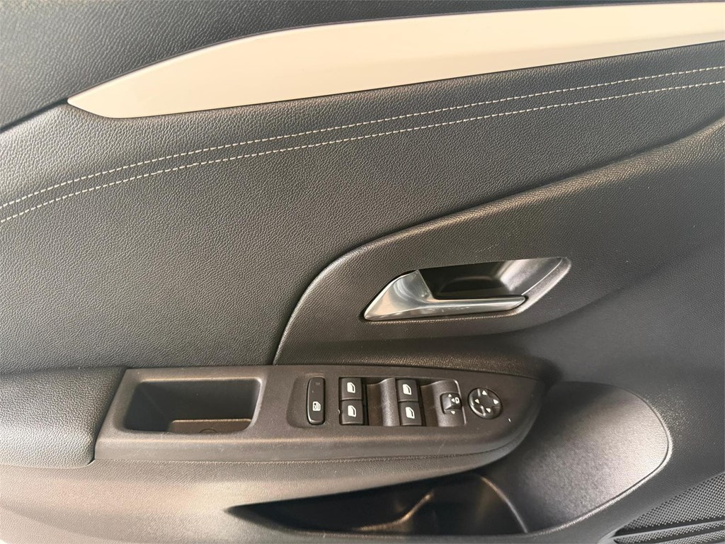 Foto 27 OPEL CORSA 6 1.2T XHL 74KW/100CV GS