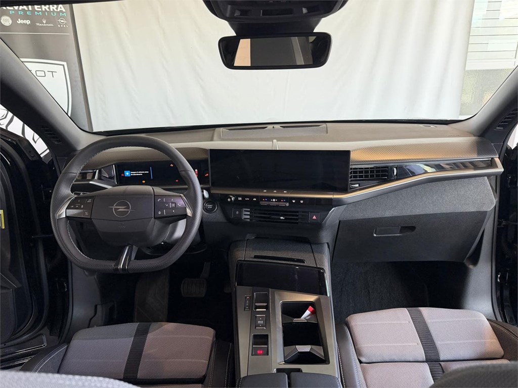 Foto 9 OPEL Grandland 1 1.2T XHT Hybrid eDCT6 S/S / GS