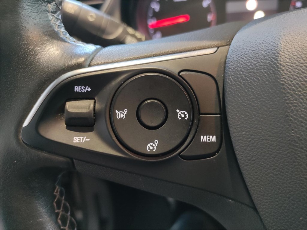 Foto 13 OPEL GRANDLAND 1.2 130CV SELECTIVE