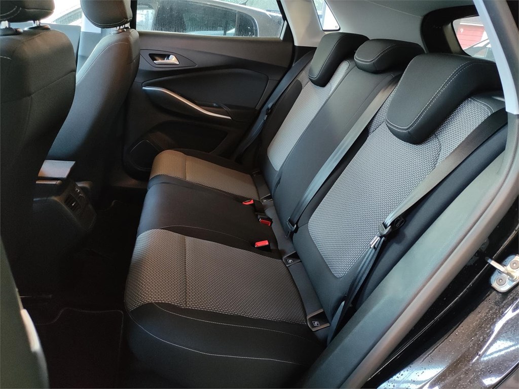 Foto 6 OPEL GRANDLAND 1.2 130CV SELECTIVE