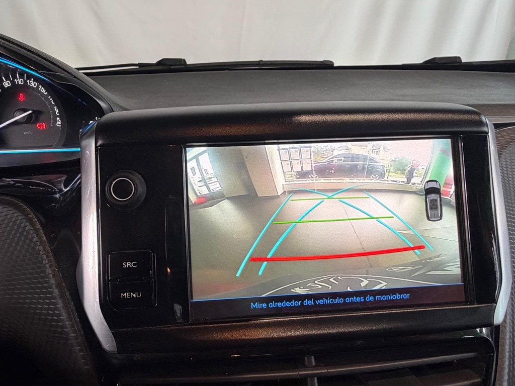 Foto 13 Peugeot 2008 1.6 BlueHdi 120CV Allure