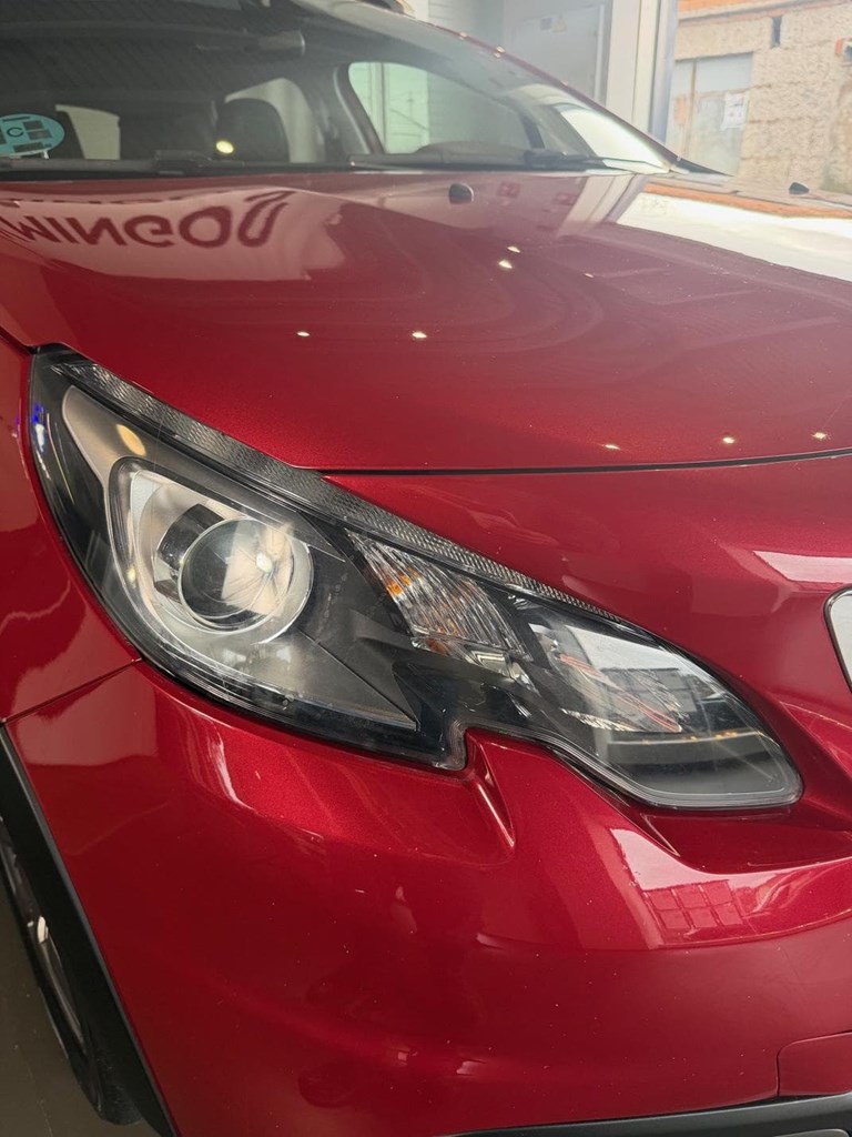 Foto 21 Peugeot 2008 1.6 BlueHdi 120CV Allure