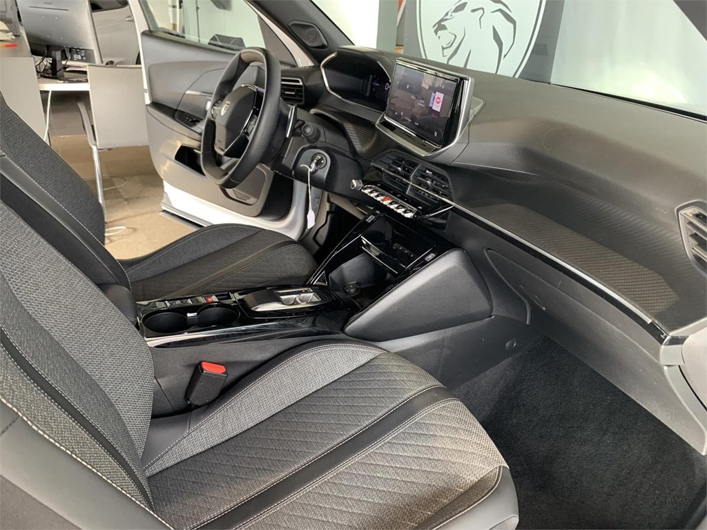 Foto 11 PEUGEOT 2008 Allure Puretech 130CV SS EAT8