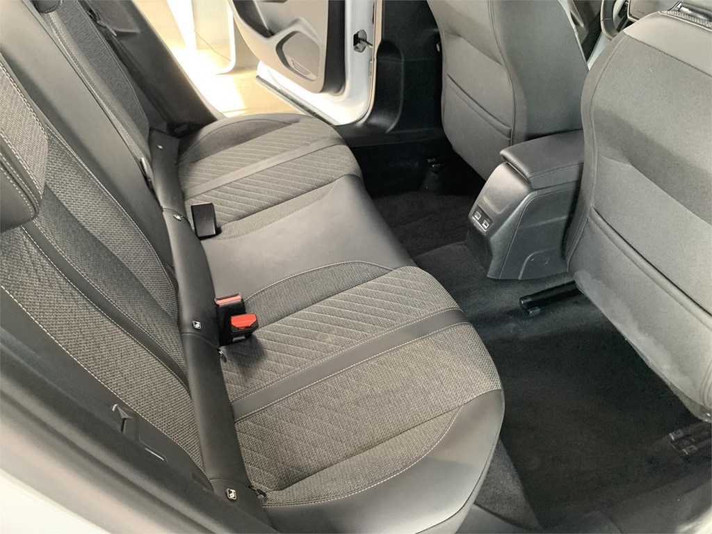 Foto 13 PEUGEOT 2008 Allure Puretech 130CV SS EAT8