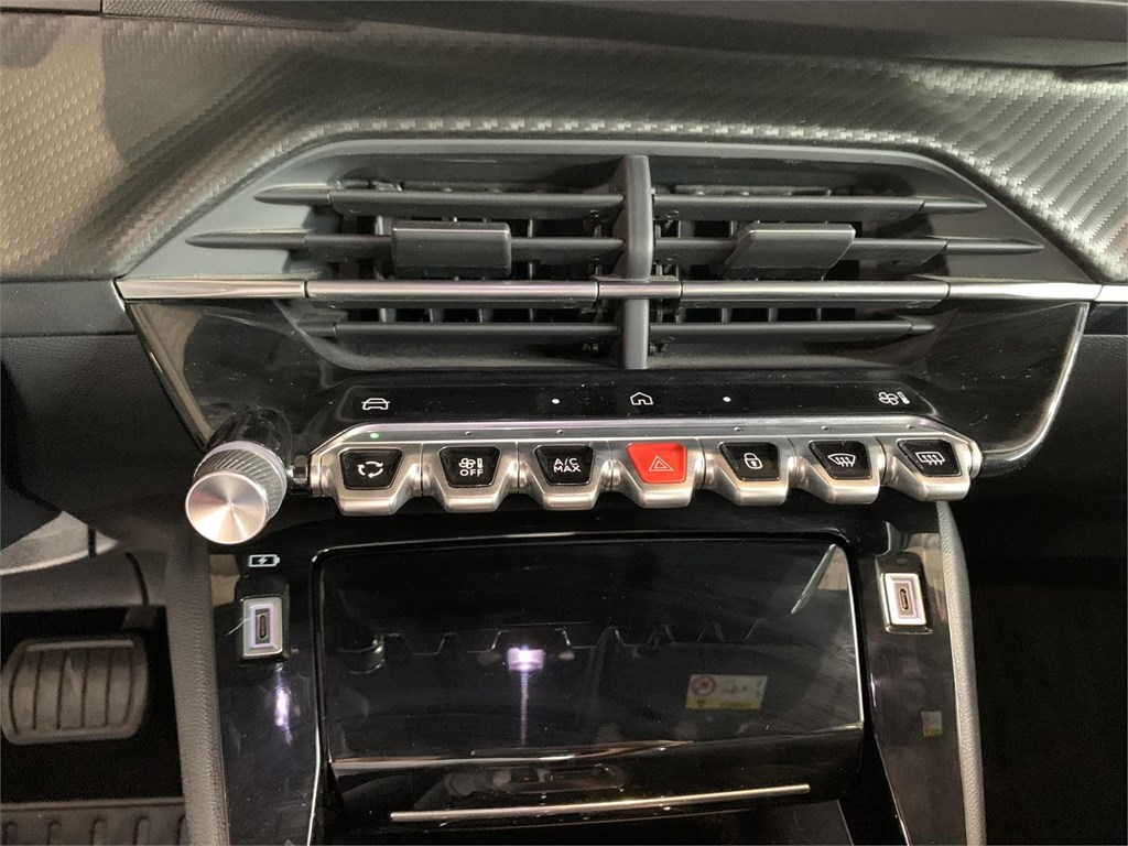 Foto 17 PEUGEOT 2008 Allure Puretech 130CV SS EAT8