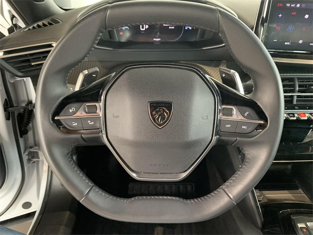 Foto 8 PEUGEOT 2008 Allure Puretech 130CV SS EAT8