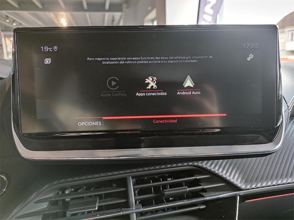 Foto 14 PEUGEOT 2008 GT Pack Puretech 130 SS EAT8