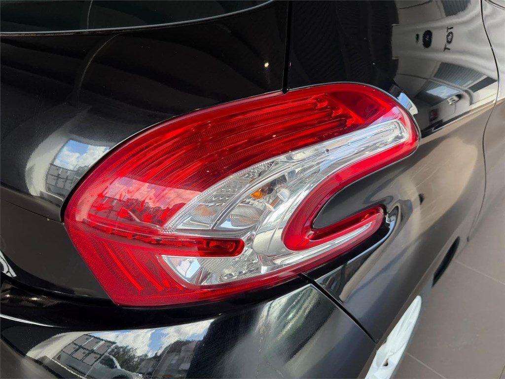 Foto 29 PEUGEOT 208 1.0 PURETECH LIKE