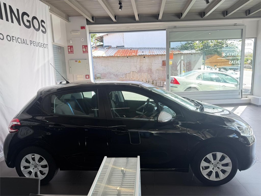 Foto 4 PEUGEOT 208 1.0 PURETECH LIKE