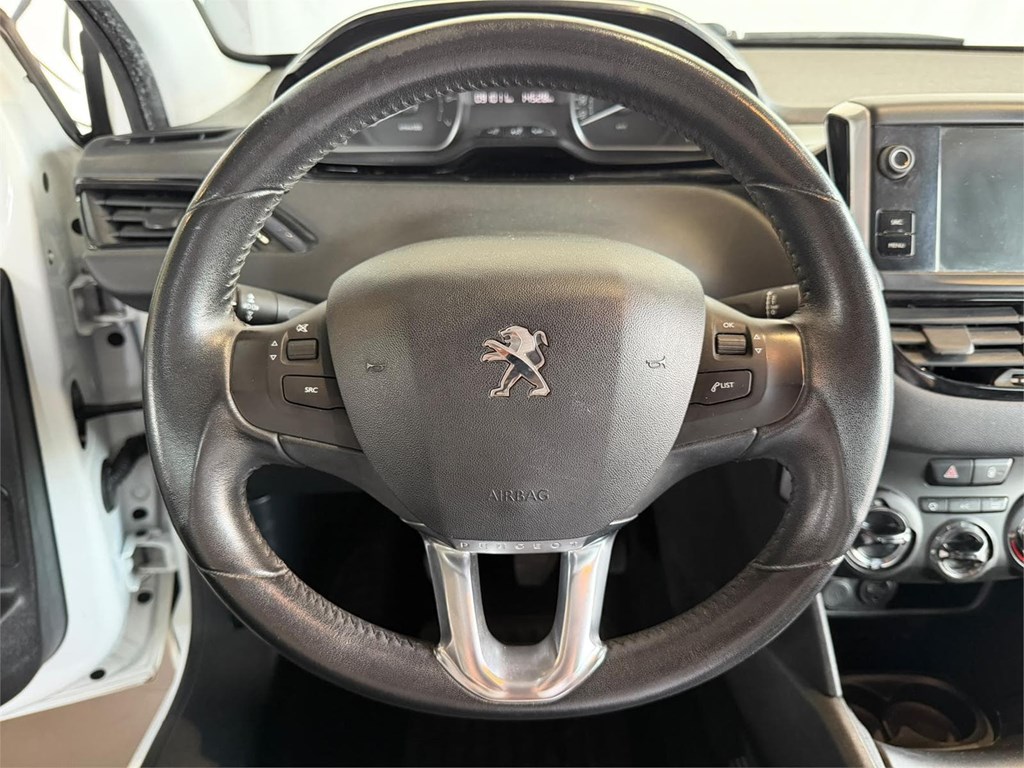 Foto 14 Peugeot 208 1.2  S&S ACTIVE 82