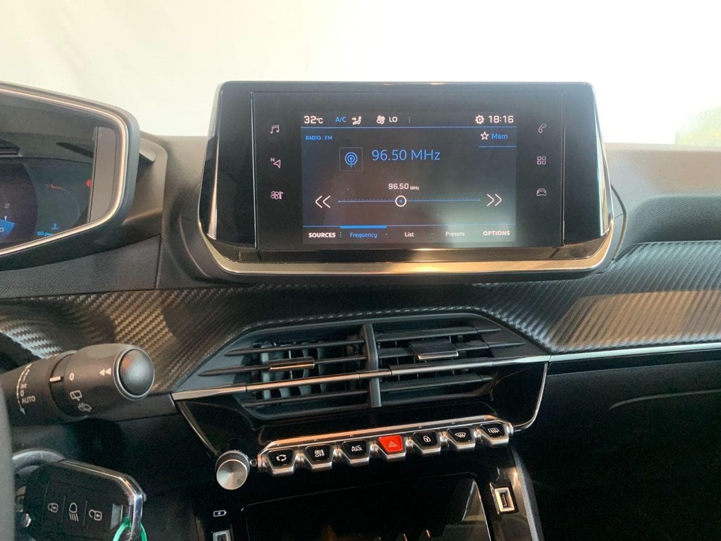 Foto 14 PEUGEOT 208 BlueHDI 100cv Allure Pack