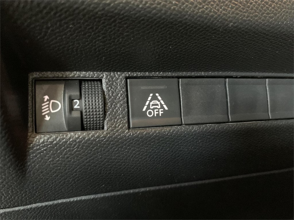 Foto 17 PEUGEOT 208 PureTech 55kW 75CV Active Pack