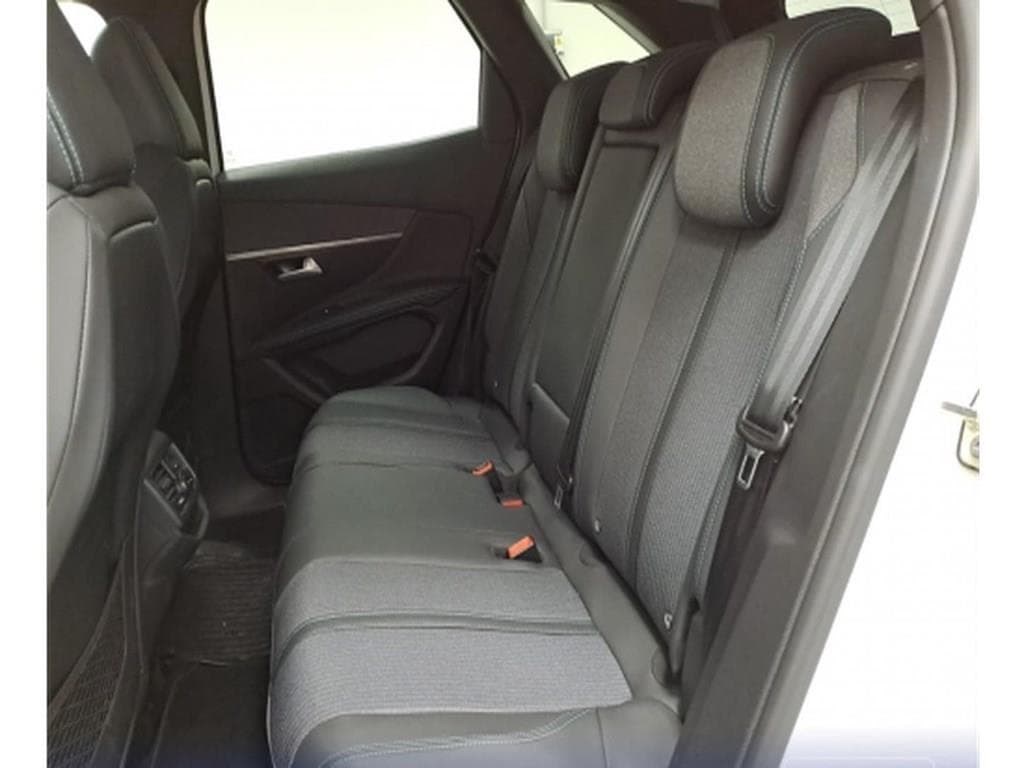 Foto 10 PEUGEOT 3008 Hybrid 2 225 e-EAT8 / ALLURE