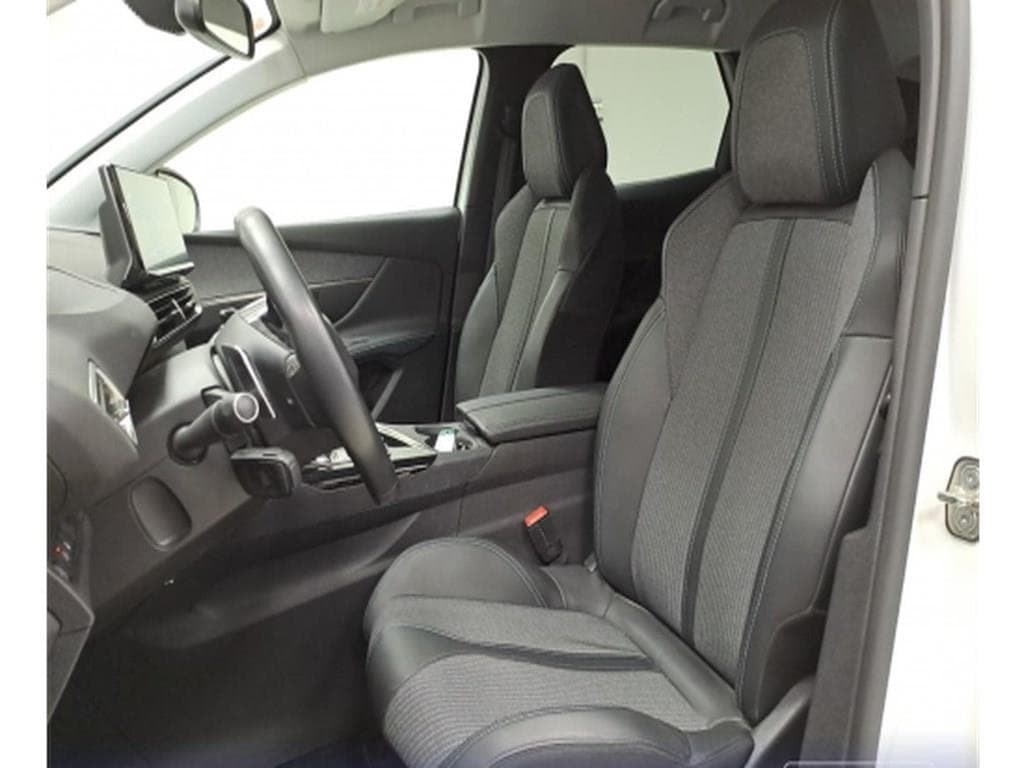Foto 9 PEUGEOT 3008 Hybrid 2 225 e-EAT8 / ALLURE
