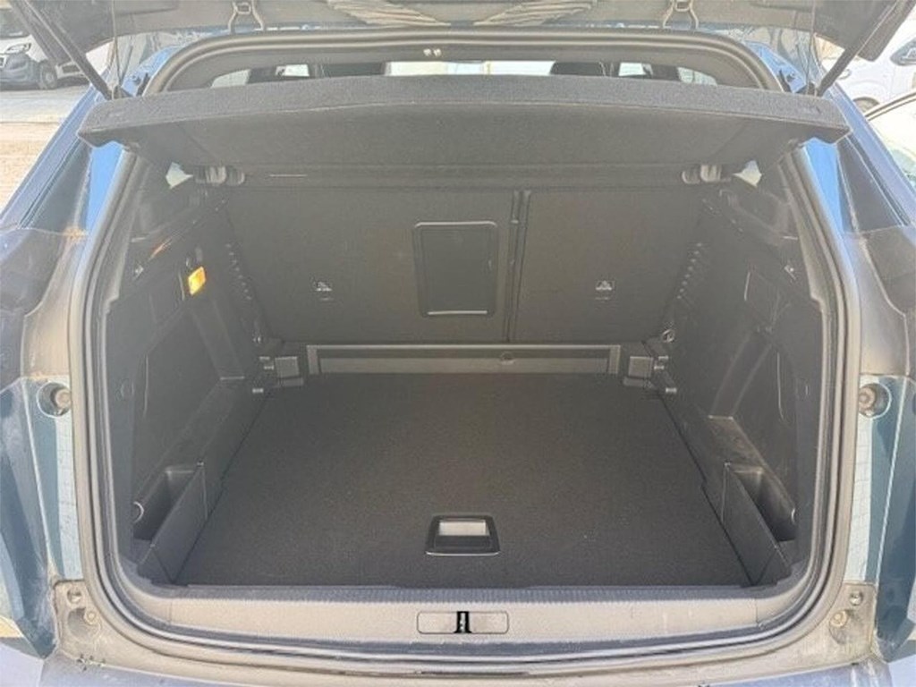 Foto 7 PEUGEOT 3008 Hybrid 2 225 e-EAT8 / ALLURE