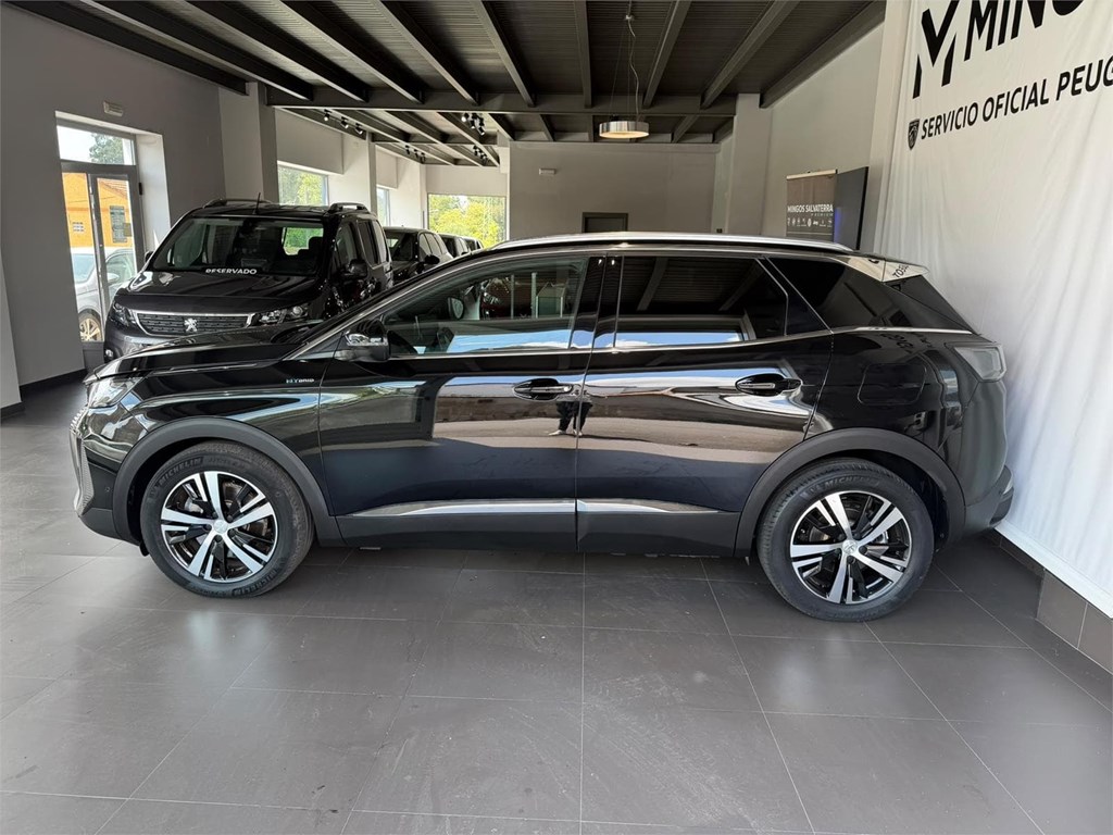 Foto 7 PEUGEOT 3008 Hybrid 2 225 e-EAT8 / GT
