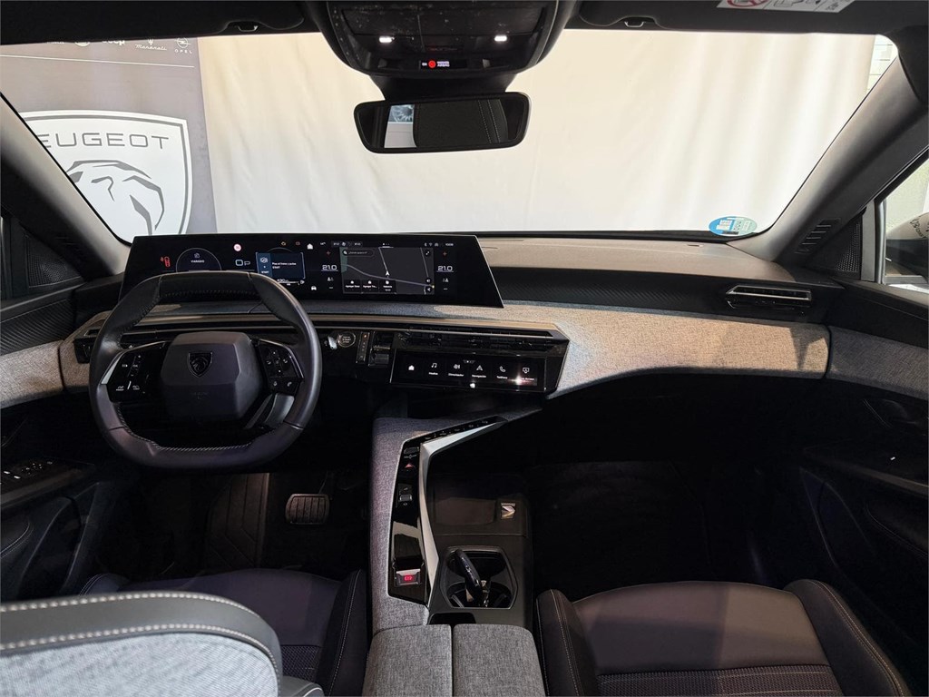 Foto 10 PEUGEOT 3008 Hybrid 3 1.2 100KW eDCS6 / Allure