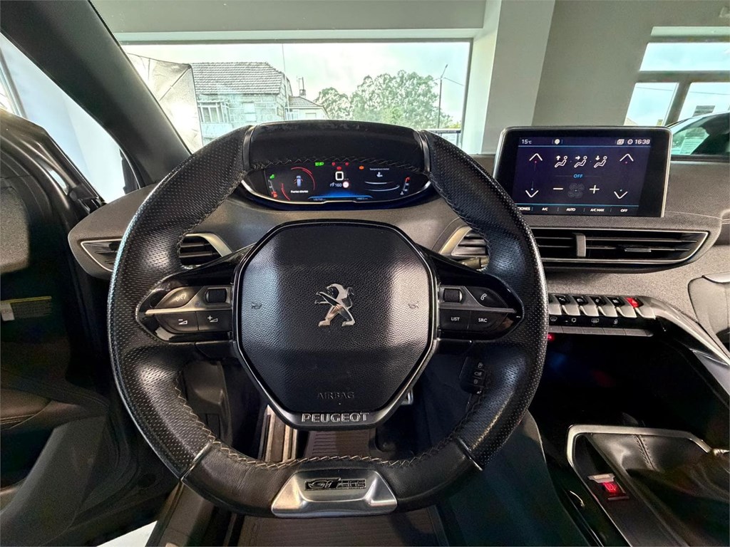 Foto 11 PEUGEOT 5008 GT LINE 1.2 PURETECH 130CV