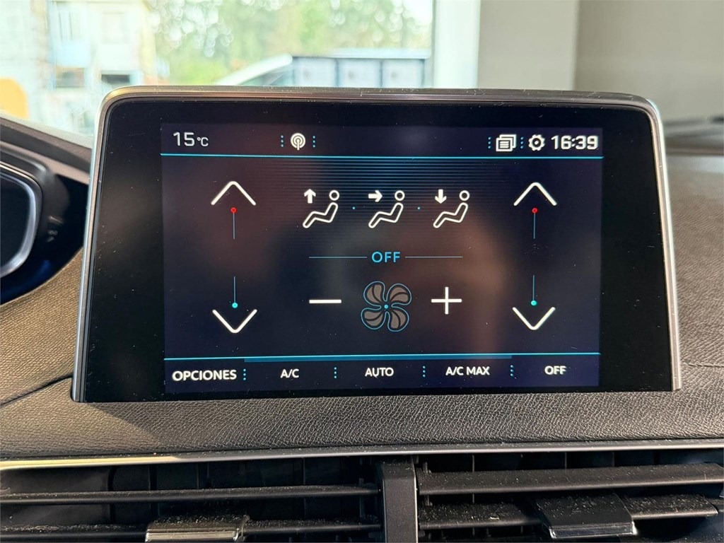 Foto 19 PEUGEOT 5008 GT LINE 1.2 PURETECH 130CV