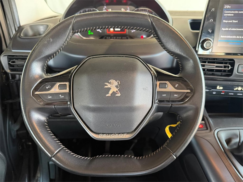 Foto 11 PEUGEOT RIFTER BlueHDI 130 STANDART ALLURE